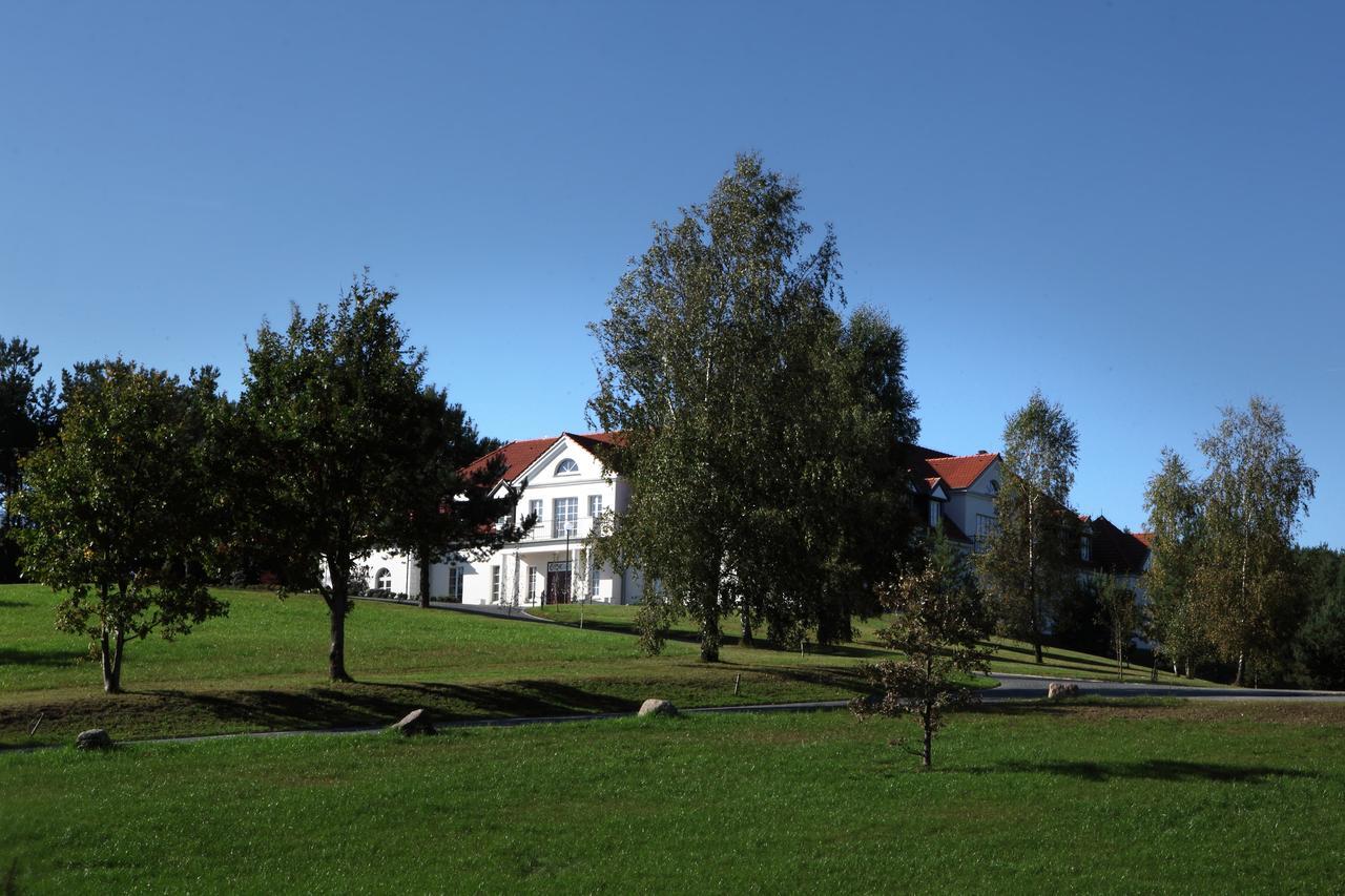 Palac I Folwark Nemino Sierakowice  Kültér fotó
