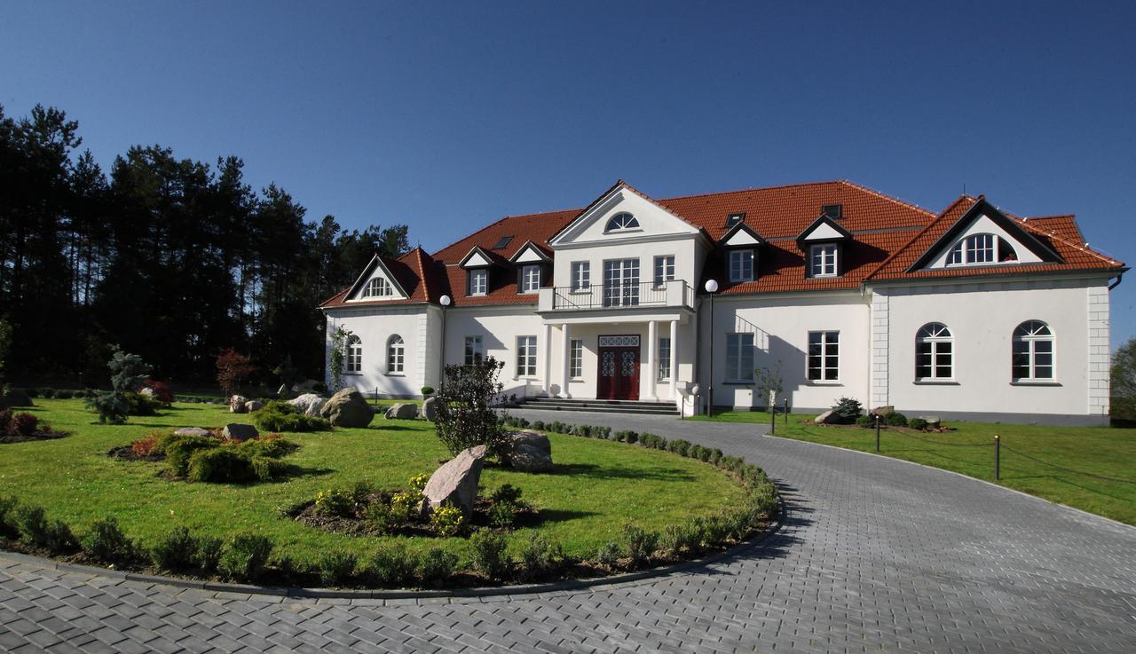 Palac I Folwark Nemino Sierakowice  Kültér fotó